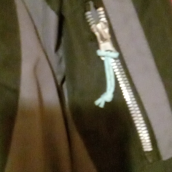 Coat - Picture 3 of 10